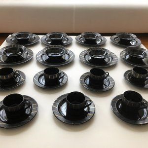 Daniel Hetcher Stoneware 32 Piece Set